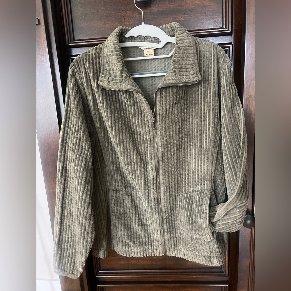 Woolrich corduroy jacket - army olive green - zip up collared size medium